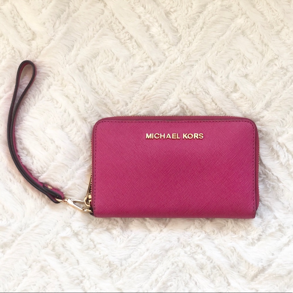 Michael Kors pink wallet
